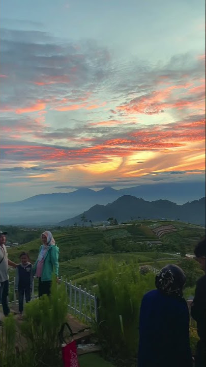 Woy liburan lah liburan