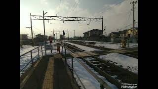 JR楯山駅、上下線待機。