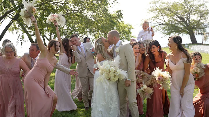 Danielle + Cody | Sneak Peek | The Pavilion at Wea...
