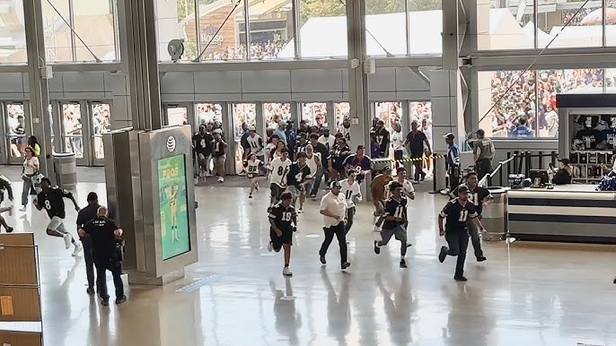 Dallas Cowboys Doors Opening Chaos | Standing Room Only Rush 2024!