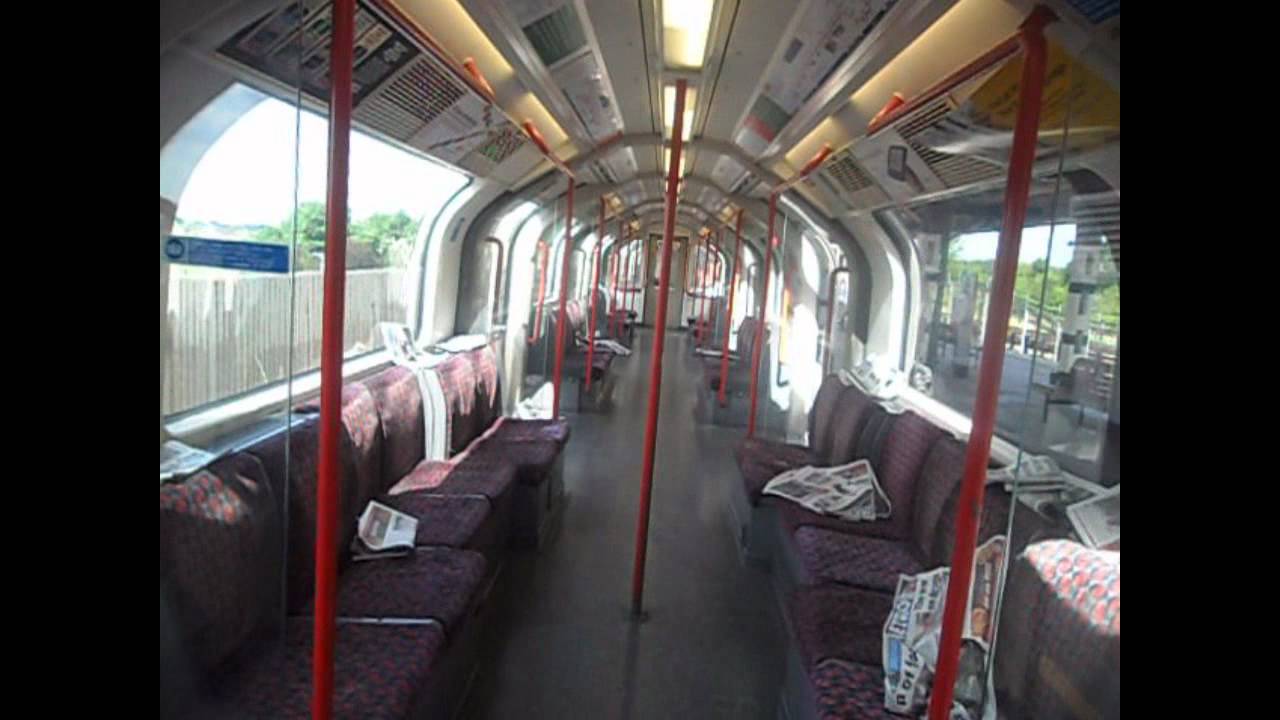 London Underground Central Line (92279) Hanger Lane Greenford YouTube