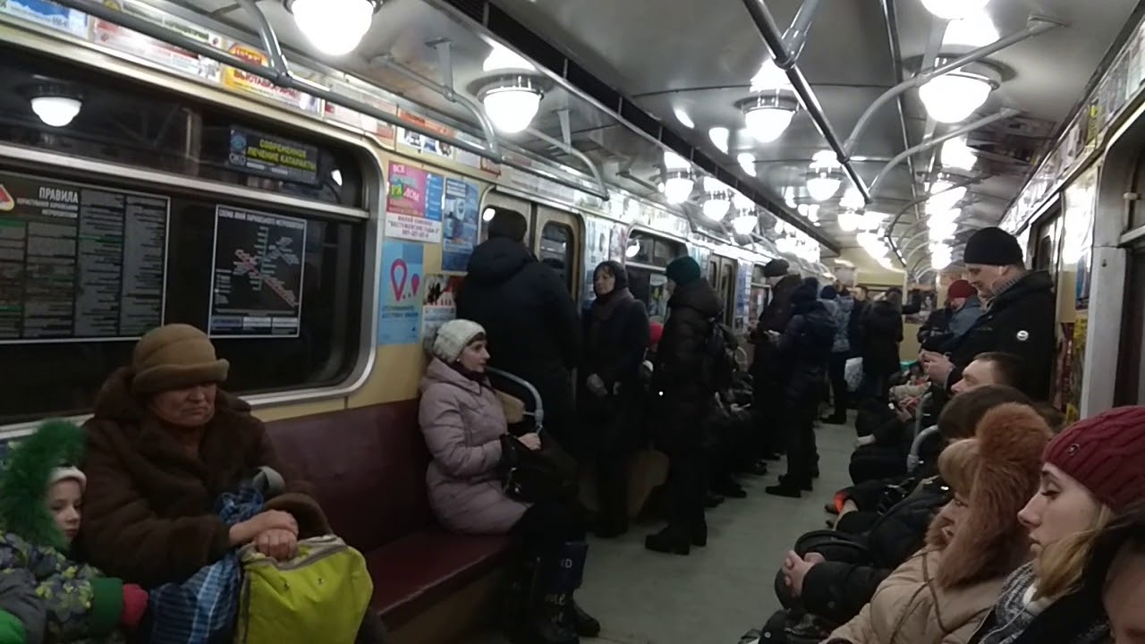 Ем-508т #6841 и Еж3 #5738 в составе поезда 9048-9049,ст. пр.Гагарина-ст.Индустриальная, Харьков.