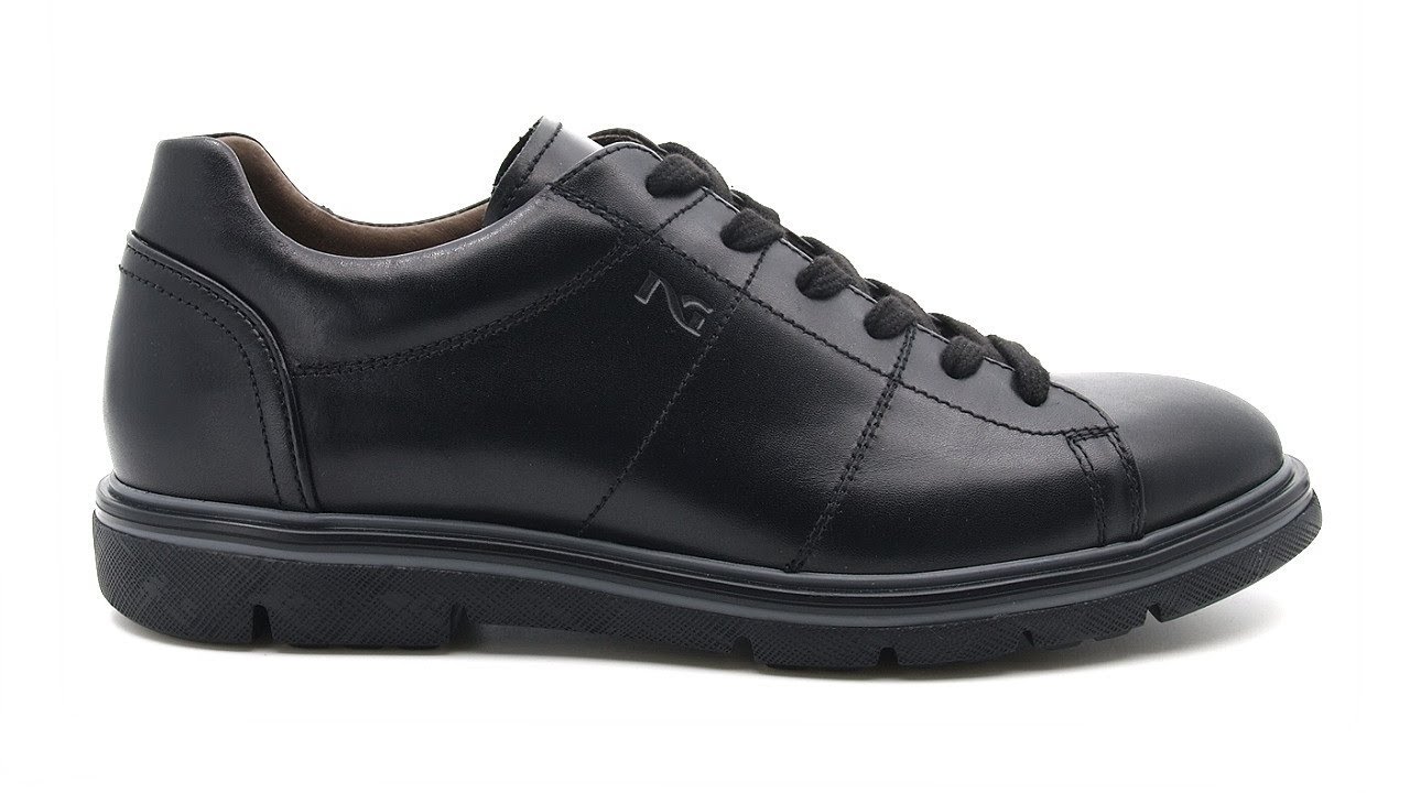 Stringate Uomo Nero Giardini In Camoscio - Made In Italy, Suola Gomma, Comfort E Stile
