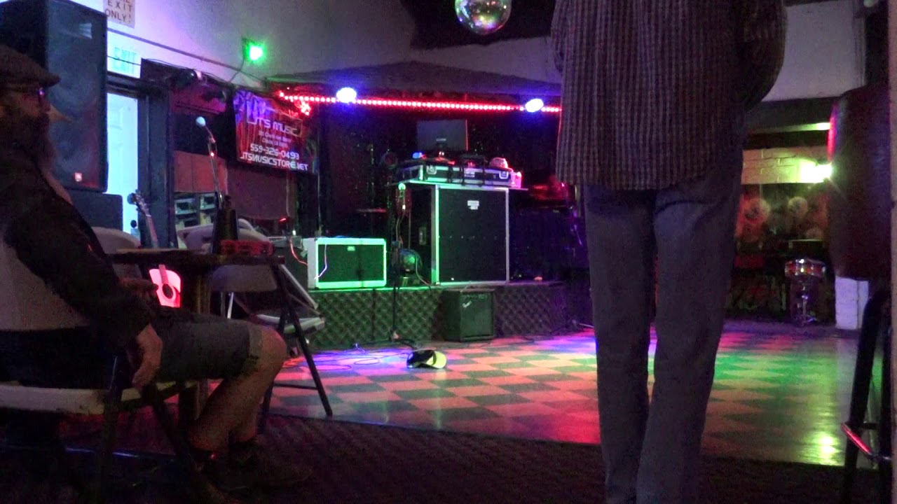 April 2 2019 Tuesday Open Mic Intimo Lounge Host John Clifton 00008