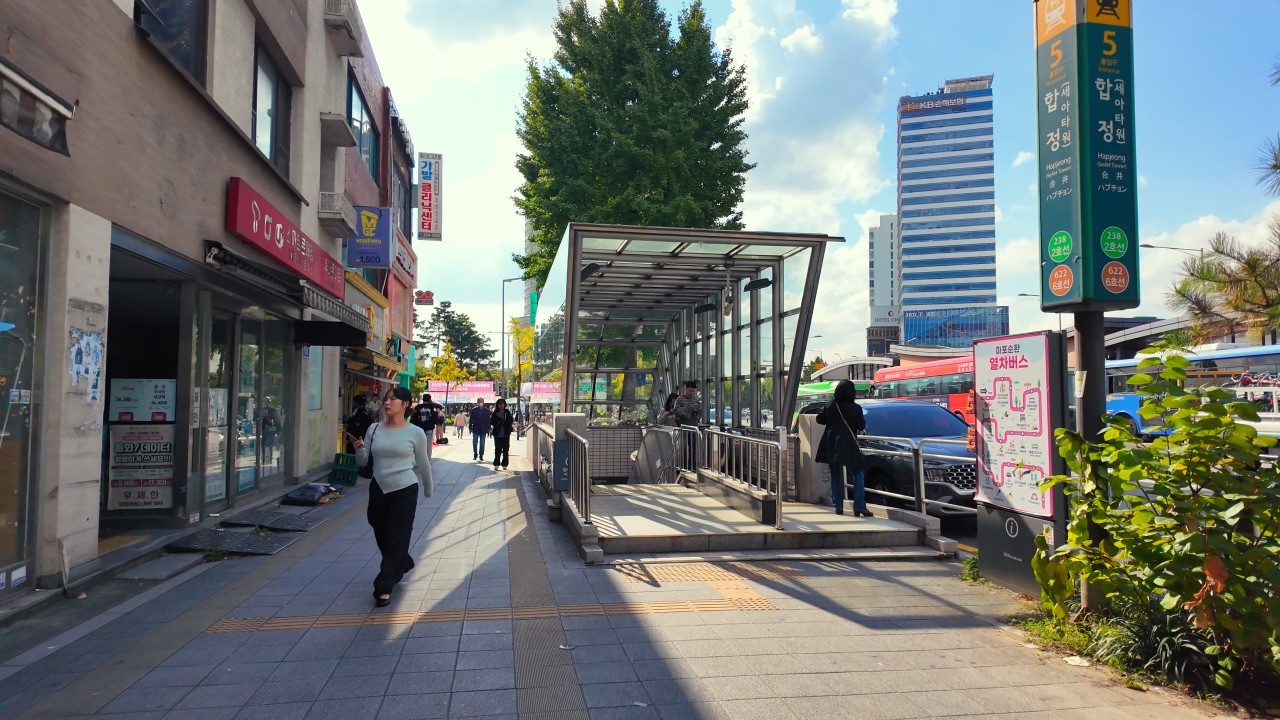 Прогулка от Хондэ до станции Дансан | Пешеходная экскурсия по Сеулу | 4K HDR