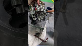 Hydraulic pump plunger boot and hydraulic cylinder assembly process #pump #hydraulicpump #foryou#fyp