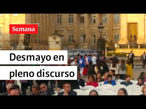 Señora se desmayó en pleno acto del presidente Petro sobre reforma a la salud | Semana noticias