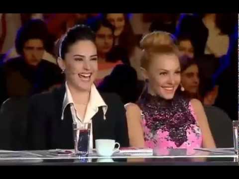 ორსული გოგო X Factor - ში რომელმაც ჟიური აღაფრთოვანა