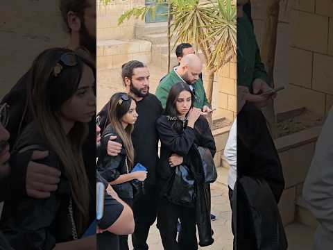 اية سماحة تواسي زوجها في رحيل والدته ناهد فريد شوقي