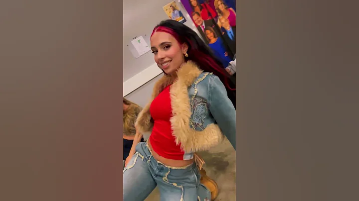 A lil pre show RED moment #disney #descendants #dance #shorts