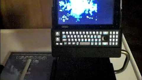 oqo Model 2 playing Anime Macross Plus