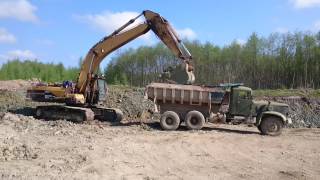 CAT 330+КрАЗ 6510+КрАЗ 256. Вскрыша на полигоне