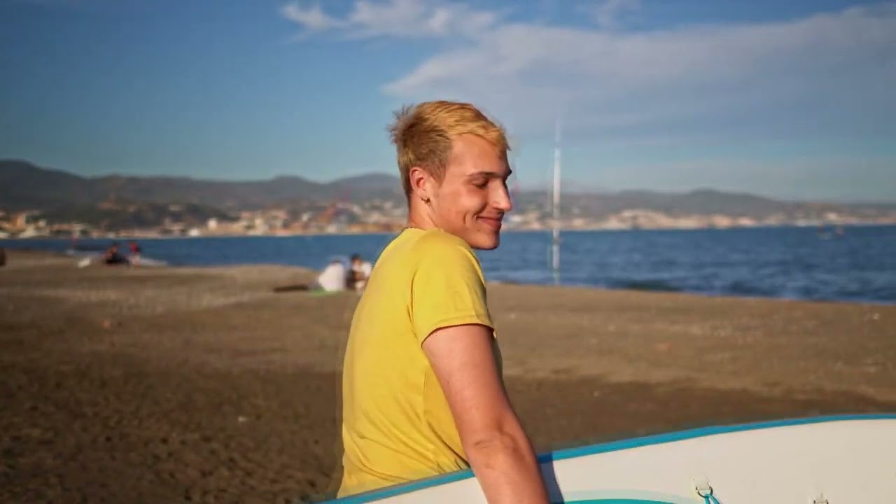 Campaña "Disfruta tu vida" - Área de Juventud Ayuntamiento de Málaga