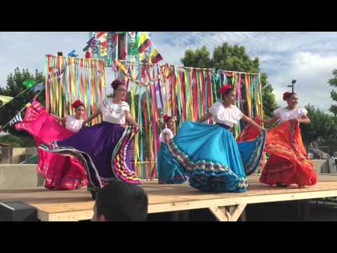 Folklorico Dance