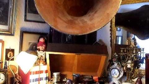 Parlophone Music of the Orient Set No 13 Bali (Pagan) Gamelan Djoged "Tjetjing Kereman" Rec 1934