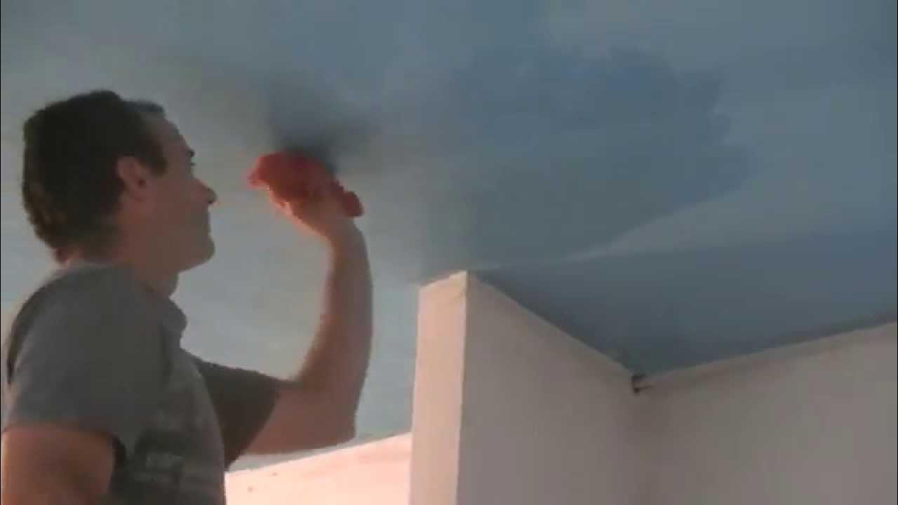 Cómo quitar manchas de humedad en techos de escayola