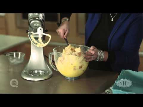 How to Make Pineapple Casserole