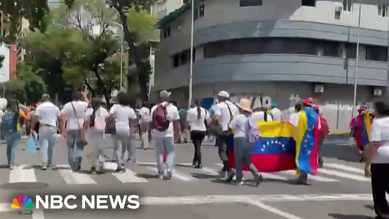 Thousands of Venezuelans protest cost of living, low wages