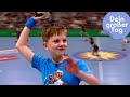 Sprung und Tor! Jette bei den Handballstars | Dein großer Tag | SWR Kindernetz