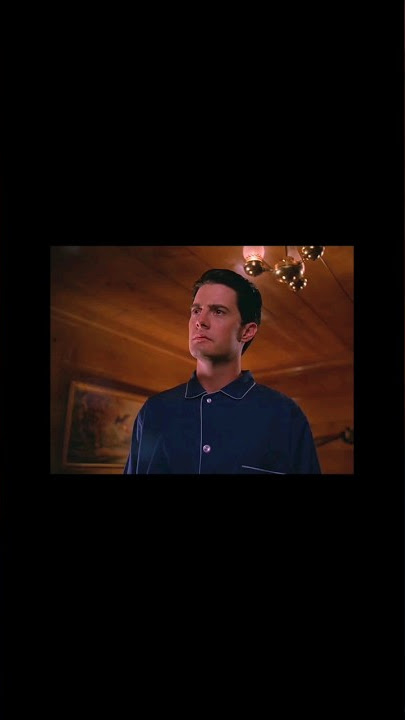 you live in Twin Peaks and it's night | David Lynch and Mark Frost (1990-1991)