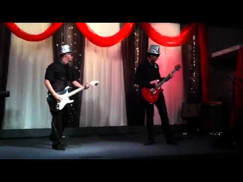 Awesome electric guitar duo playing