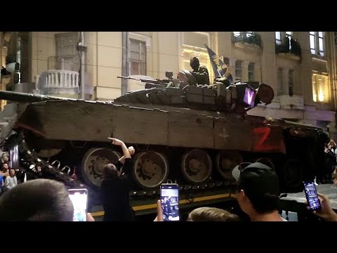 شاهد: نهاية التمرّد.. مقاتلو "فاغنر" ينسحبون من مدينة روستوف الروسية