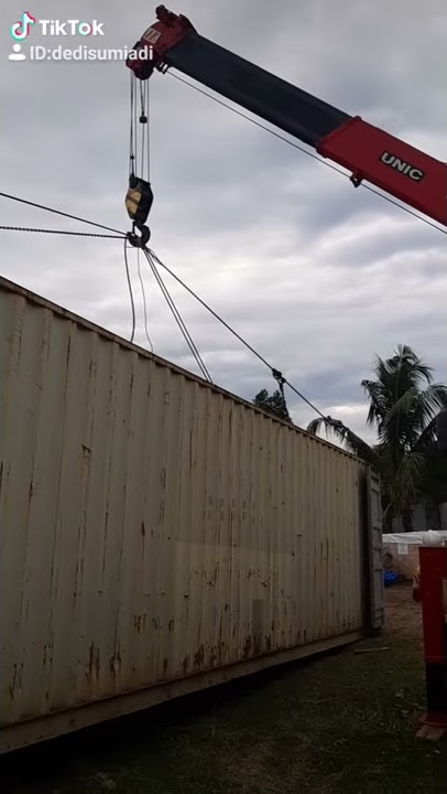 Loading kontainer 40 feet
