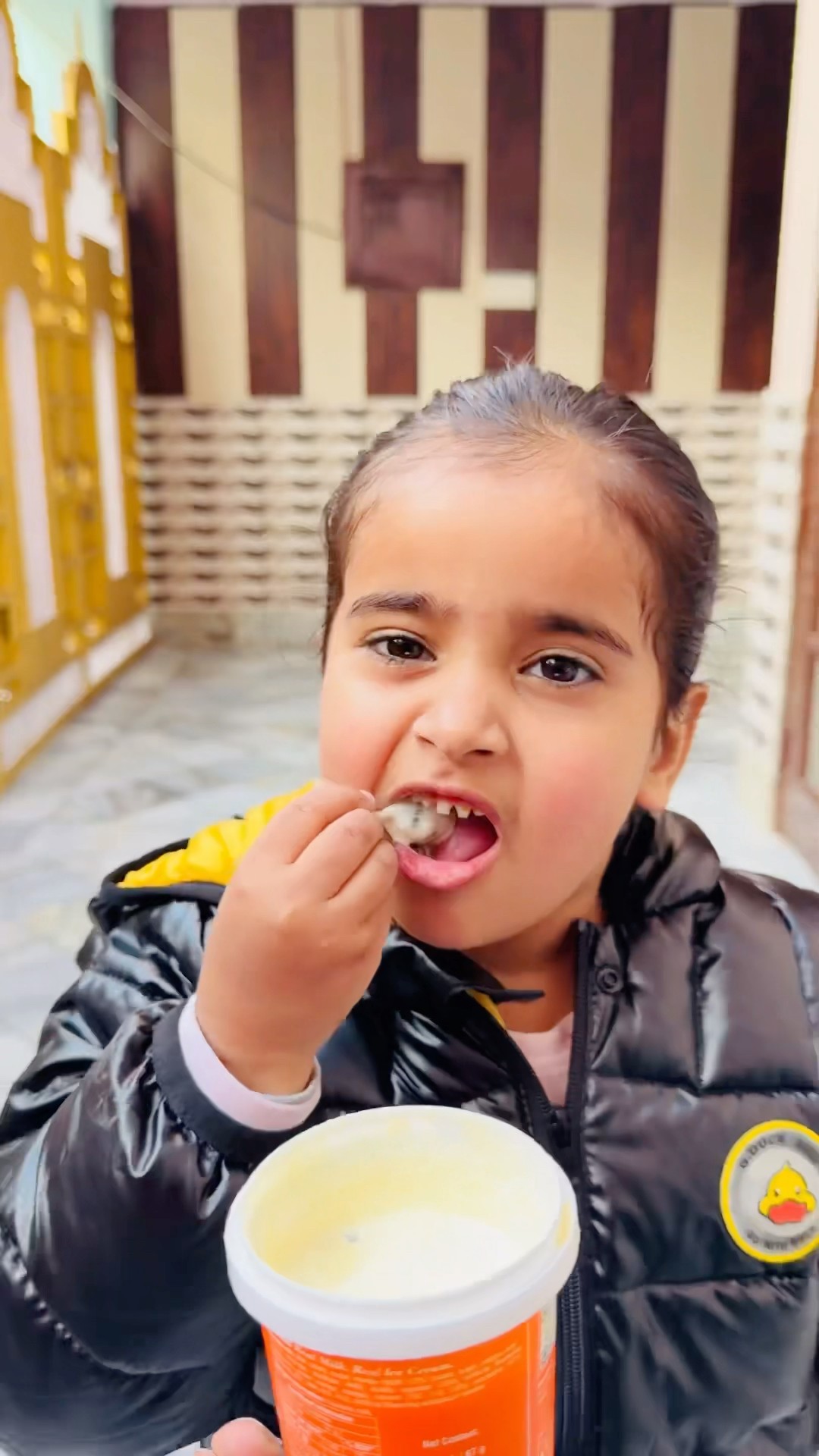 Anaya Ke Papa Kisko Mirchi Khilana Chahte The ?