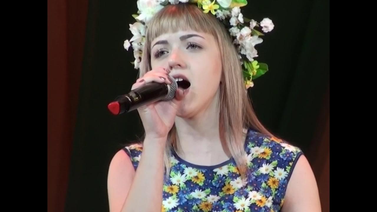 Вялкова ой на ивана. Ой ивана да купала алёнагвоздецкая. Ой да на ивана ой да на купала. Венок на день ивана купала. Вялкова ой на ивана.