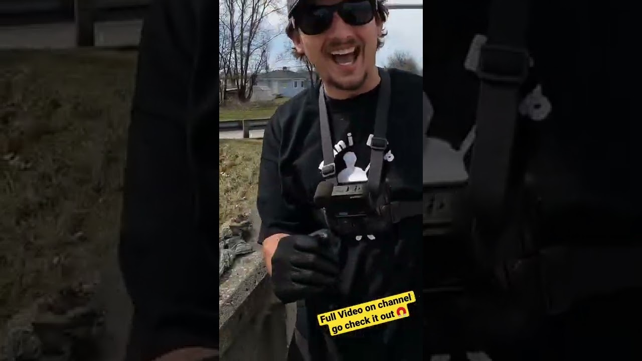 Potential Murder Weapons Found Magnet Fishing 😳🚔 .. 