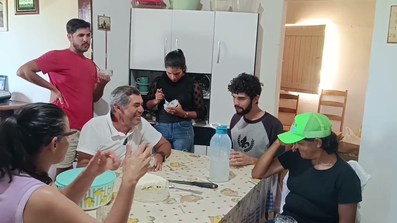 TINHA UM ERRO NA CASA DE NAEL E FOMOS CONSERTAR MAS SORVETE EM FAMÍLIA