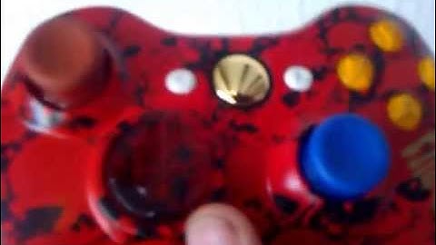 Xbox 360 custom controller Red Skulls. The customers design.