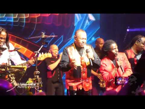 Earth, Wind & Fire - Let's Groove [HD] LIVE 9/19/2021