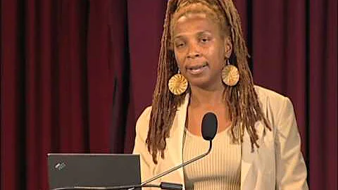 Kimberle Williams Crenshaw: Intersectionalit...
