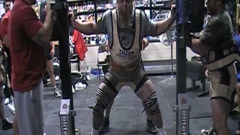 Matt Wenning 1020 squat