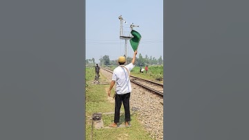 line clear signal #shorts #railtrack #railway #signal #line #flag