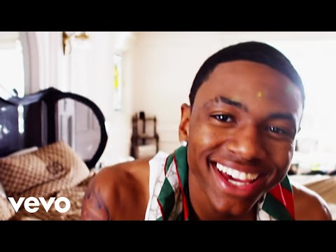 Soulja Boy Tell'em - Turn My Swag On (Official Video)