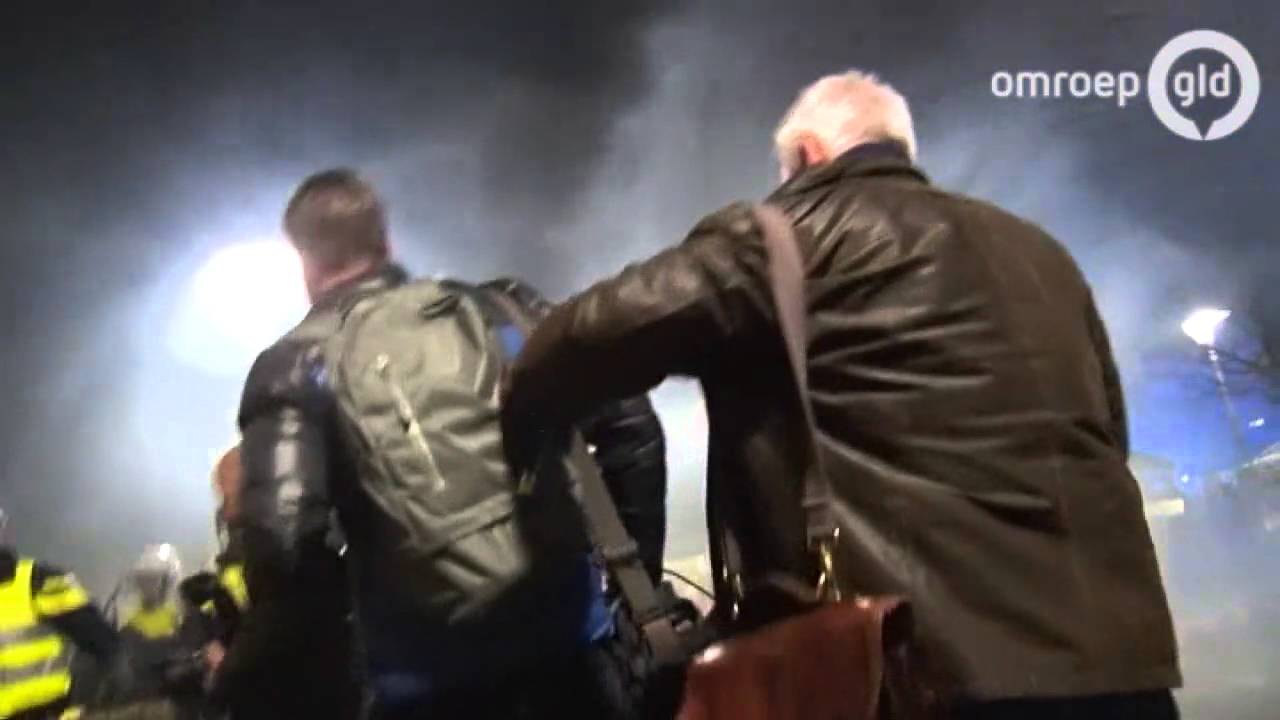 Gemeentehuis Geldermalsen ontruimd na AZC rellen