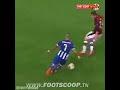 ريكاردو كواريسما ملك التسجيل بخارج الرجل
