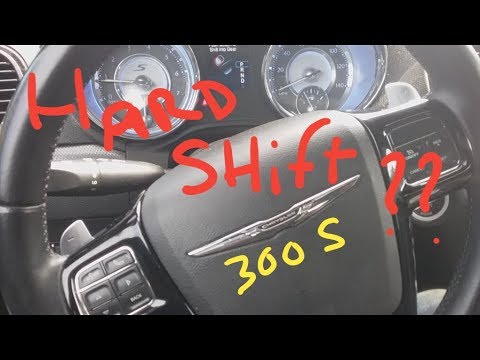 Video: Hvordan tilbakestiller du oljeskiftelyset på en 2012 Chrysler 300?
