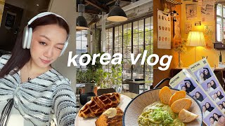 KOREA VLOG: aesthetic cafes, travelling alone \& being productive ✨