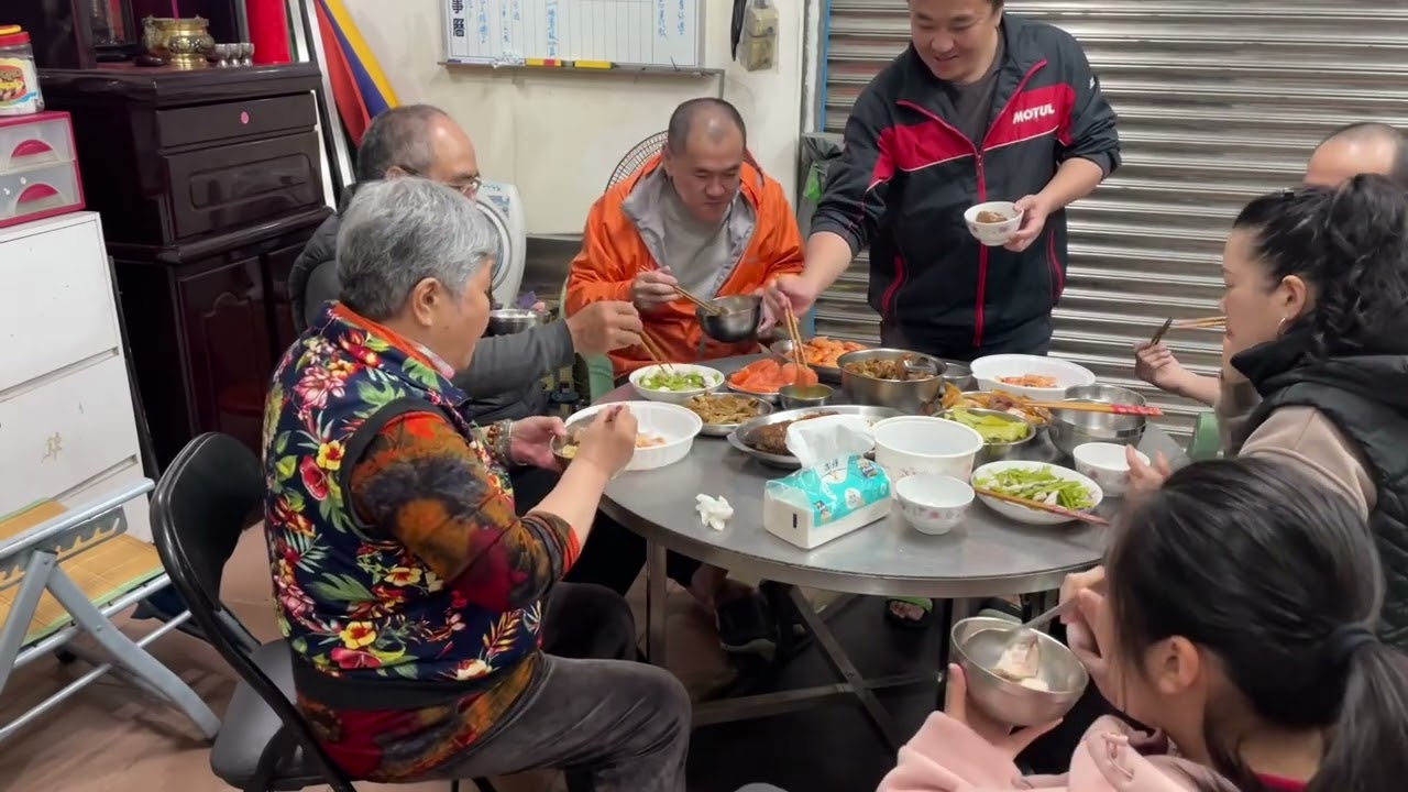 祝大家馬年行大運！除夕夜快樂！