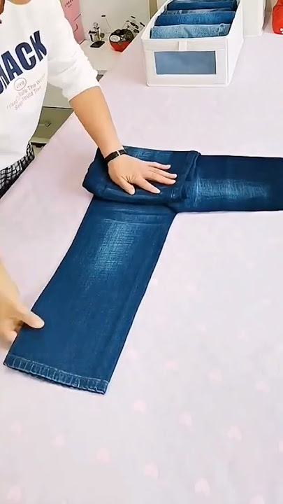 cara melipat Celana panjang agar RAPIH #tips #tricks #shorts