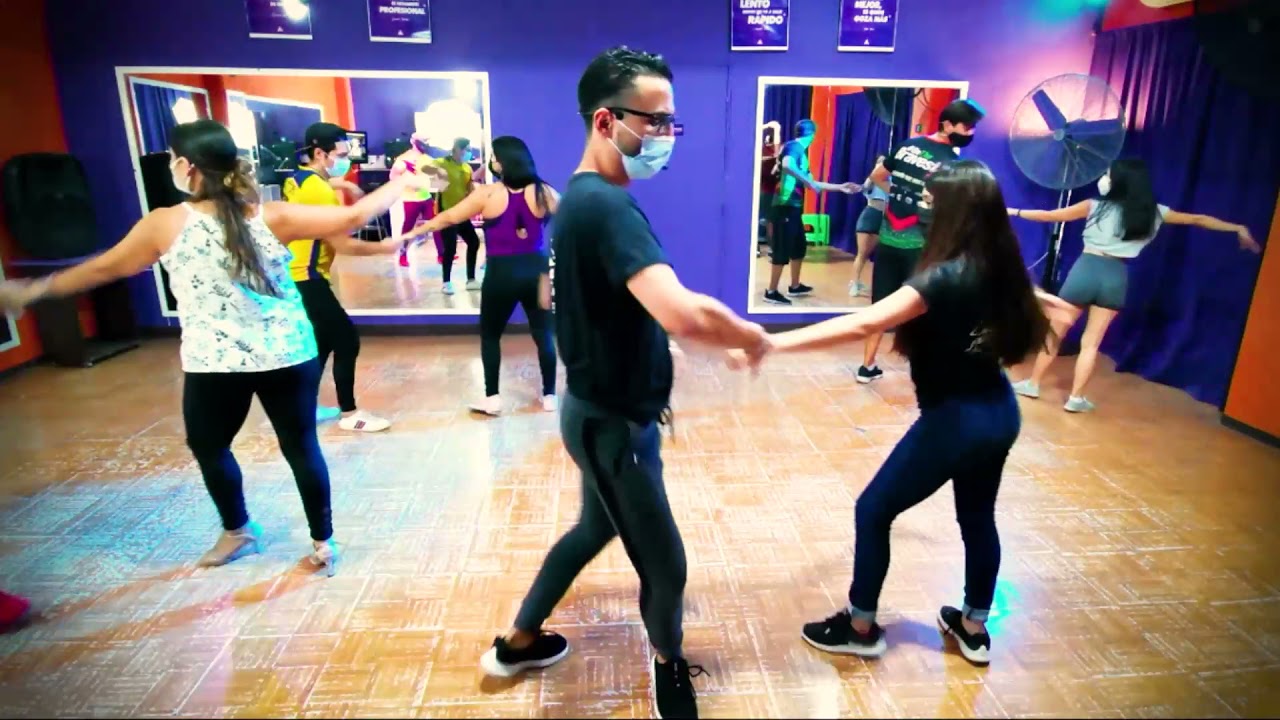 Salsa en parejas intermedio 28 de abril 2021