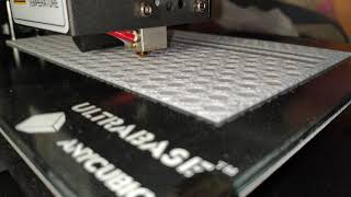 Можно бесконечно наблюдать, как печатает 3D принтер