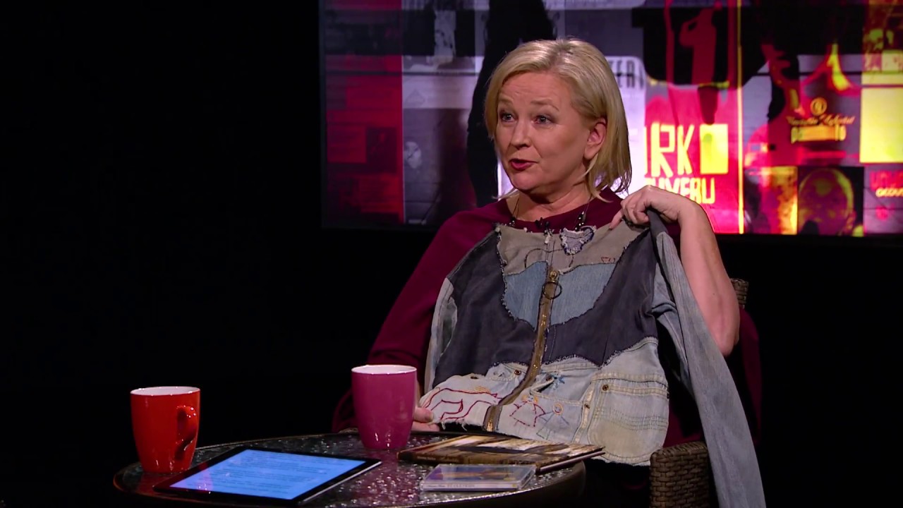 Astu Tarinaan - Hanna Ekola