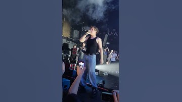 TOXI$ очень сильно испугался на концерте #shorts #токсис #toxis #toxi$ #кореш #lastseen #ogbuda