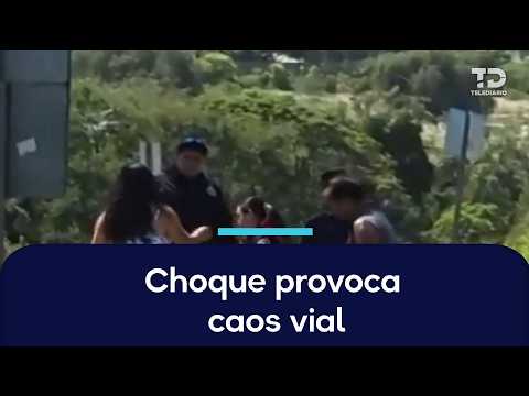 Choque provoca caos vial en la Carretera Atlixco-Puebla