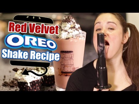 DIY Red Velvet Oreo Milk Shake