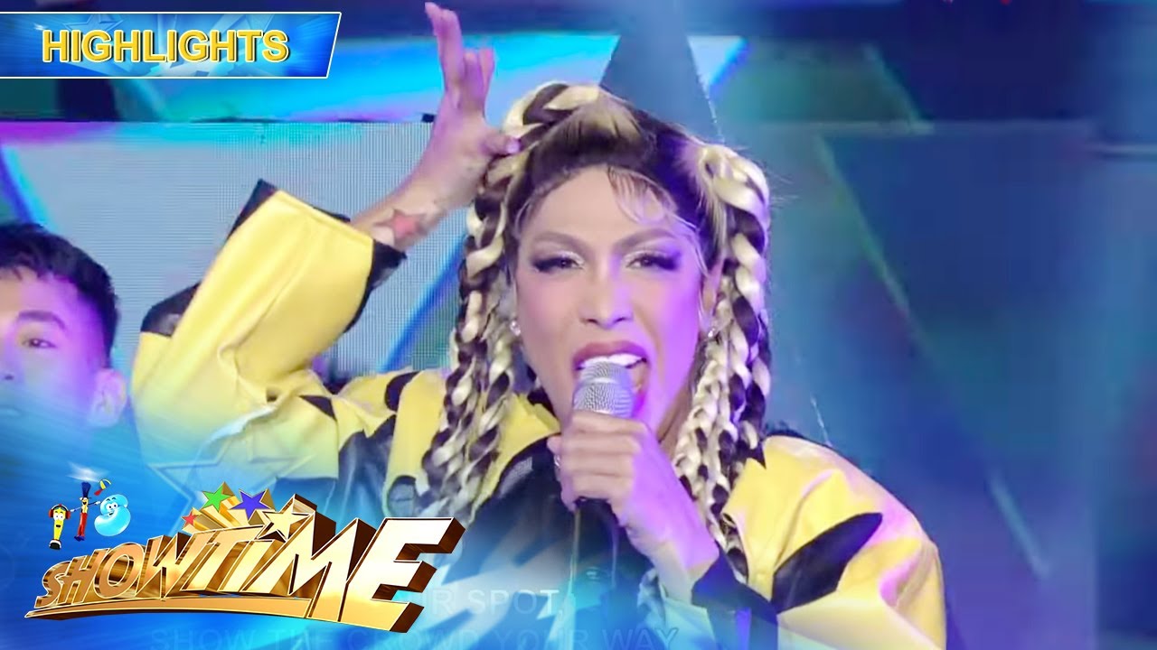 ⁣Vice Ganda performs his newest single 'Rampa' on It's Showtime stage | It's Show